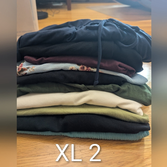 Lot of 10 NWT Tops Reseller Mystery Box Zenana Watermelon Riah etc - Picture 12 of 16